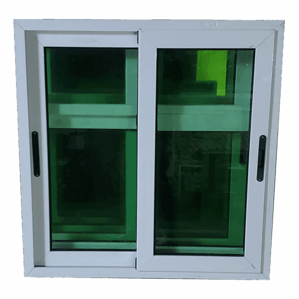 Ventana corrediza con paneles de vidrio verde esmerilado que brindan privacidad y reducción de la luminosidad directa. El marco metálico blanco complementa su diseño limpio y moderno, siendo ideal para oficinas o habitaciones donde se busca una combinación de funcionalidad y estética.