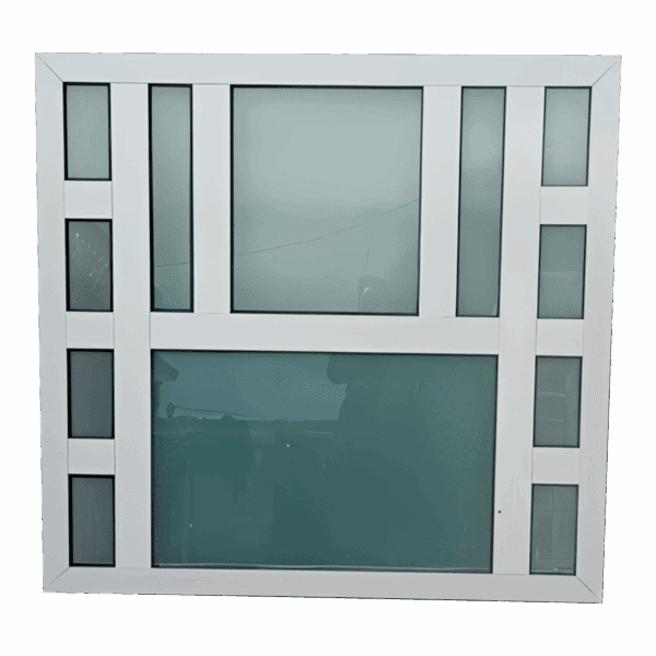 Ventana fija con estructura blanca de aluminio y diseño moderno de cuadros en vidrio esmerilado. Ideal para fachadas, divisiones interiores o entradas que requieran iluminación natural con privacidad.